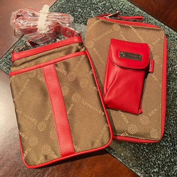 Red Tupperware Signature Crossbody Bag & Binder - Picture 7 of 16